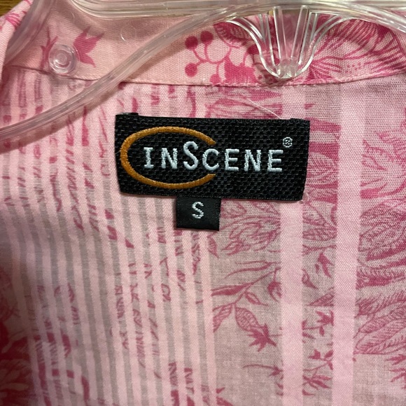 Pink Floral Button Down Blouse - Picture 5 of 7